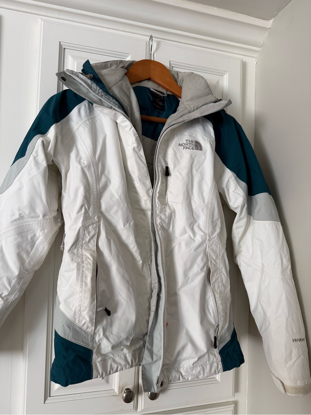 The North Face Kids White and Teal Puffer Jacket